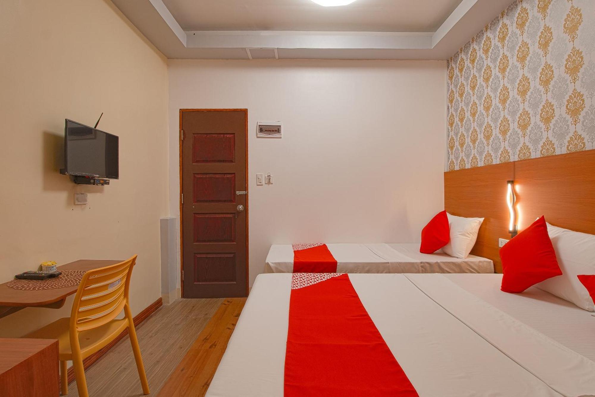 Oyo 685 K Fortune Apartelle Isla de Mactán Exterior foto